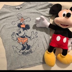 Minnie Mouse Disney steamboat Minnie